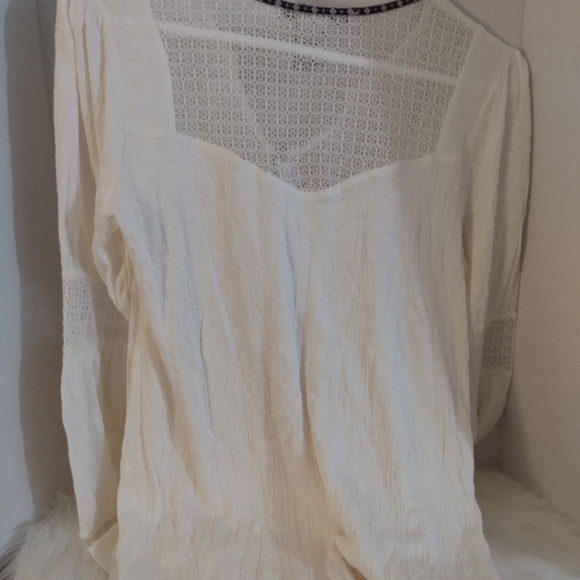 Ladies American Rag embroidered tunic Sz Small NWT - Picture 3 of 4